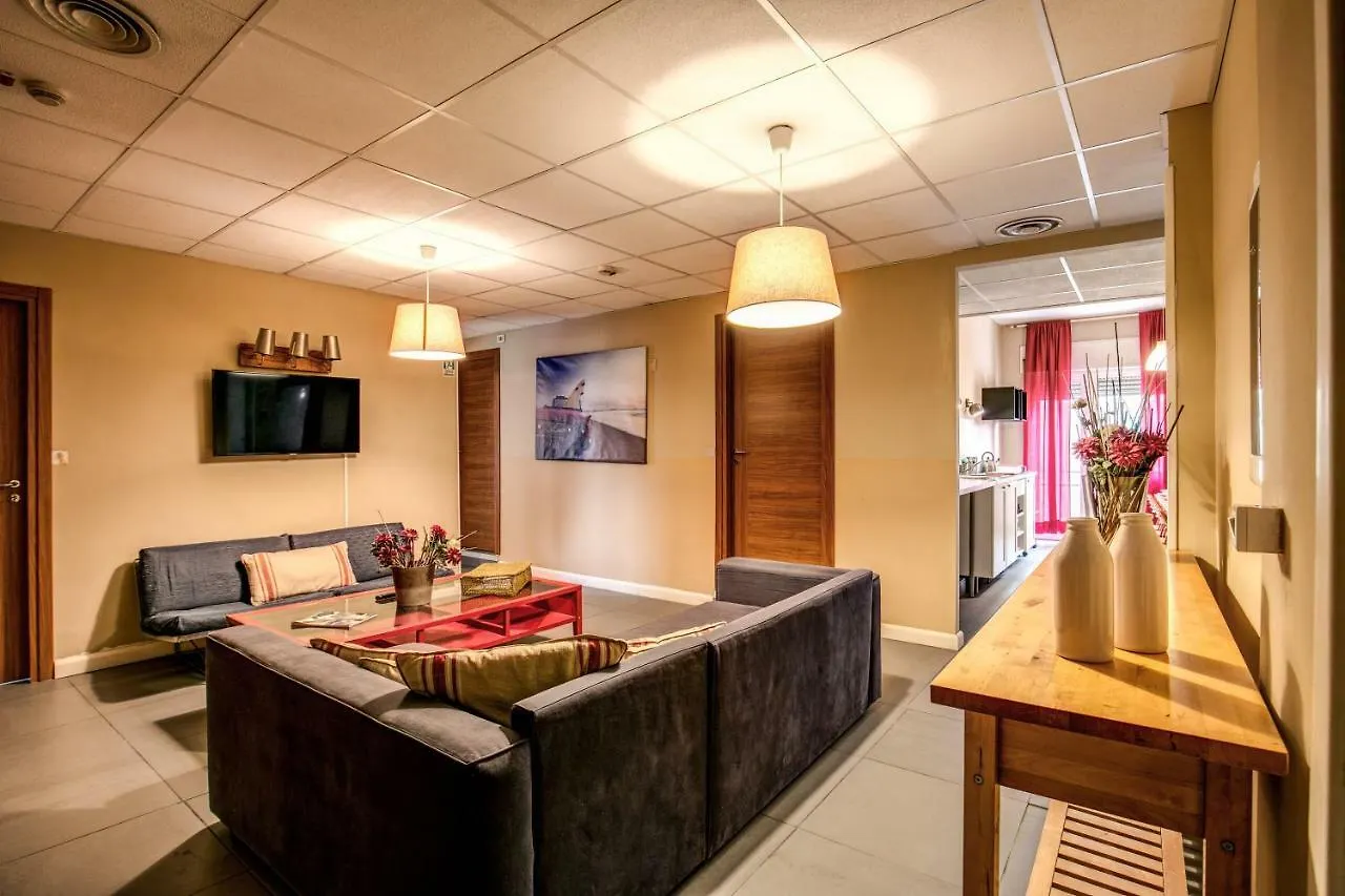 Tuscolano 6 Bedroom 6 Bathroom Apartment contacts
