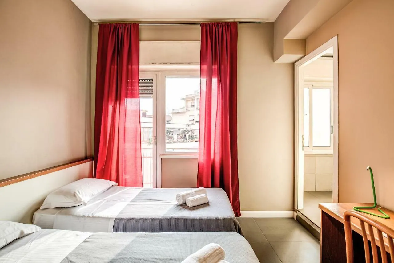 Tuscolano 6 Bedroom 6 Bathroom Apartment Rome